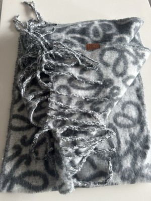 Loewe Schal