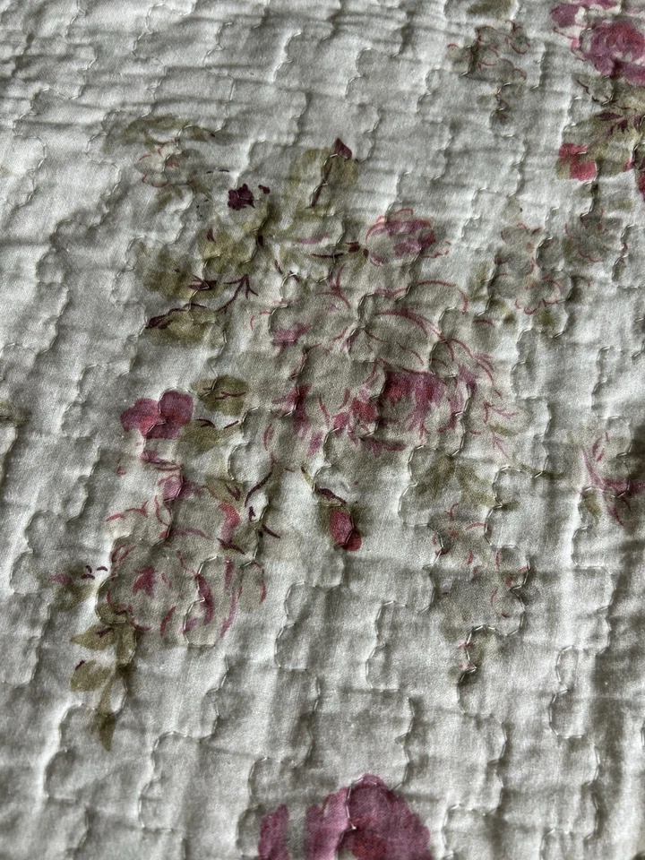 Cottage Chic Floral Pillow Shams Red Pink Roses Quilted Scalloped Set of 2 KING - Image 4 of 4