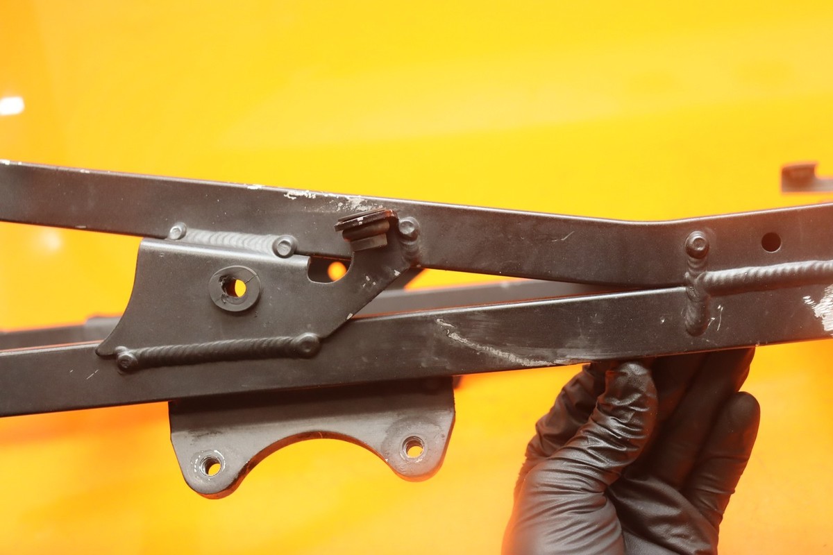 OEM Kawasaki ZX 10 Rear Subframe Sub Frame Ninja Zx-10r Zx10r 2004
