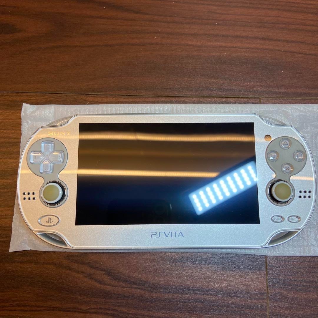 Sony PlayStation Vita Launch Edition 512MB Ice Silver