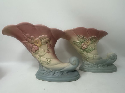 VTG Hull Art Pottery Pair Of Cornucopia Vase Pink & Blue Wildflower W-7 7-1/2