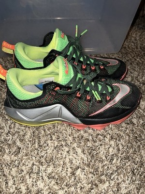 Nike LeBron 12 Low