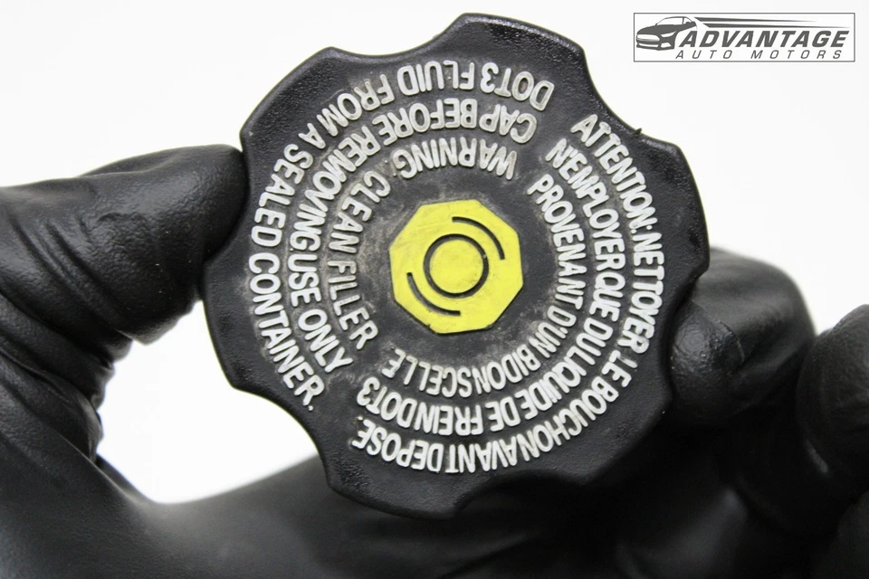 16-25 CHEVROLET MALIBU FRENO DE POTENCIA CILINDRO MAESTRO DEPÓSITO TANQUE TAPA DE LLENADO OEM Foto 4 de 4