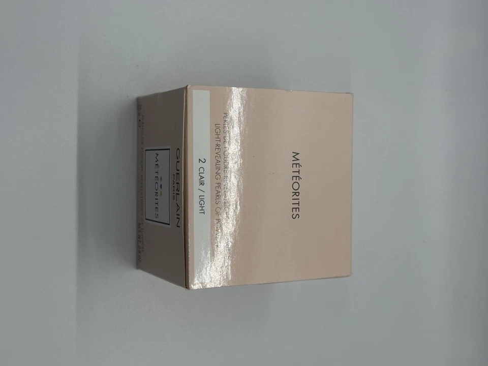 Guerlain Meteorites Light Revealing Pearls of Powder 2 CLAIR/LIGHT 25g/0.8oz - Image 4 of 4