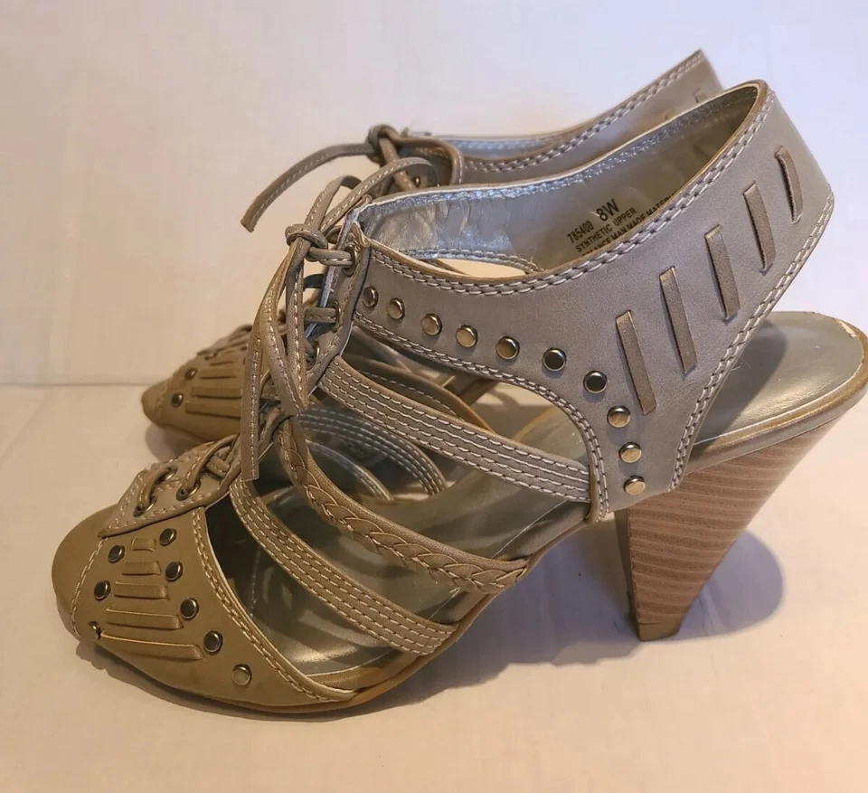 Sandalias Lane Bryant de tacón alto con cordones estilo gladiador 8W tostado 785400 Foto 2 de 4