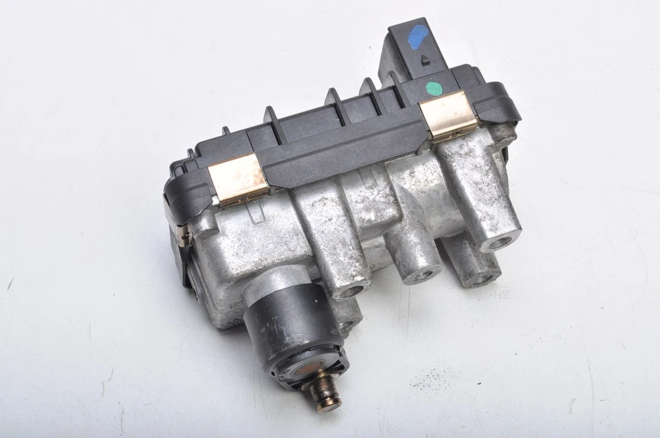 LAND RANGE ROVER VELAR L560 3.0 D Turbolader Stellmotor Turbinenregler 6NW010430 - Bild 3 von 4