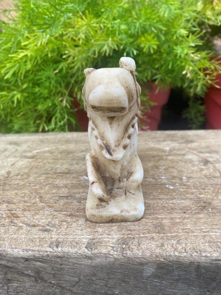 Antigua estatua antigua de piedra de mármol tallada a mano dios hindú Nandi vaca Foto 4 de 4