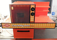 VINTAGE BETTY CROCKER EASY-BAKE OVEN BY KENNER 1973 RED