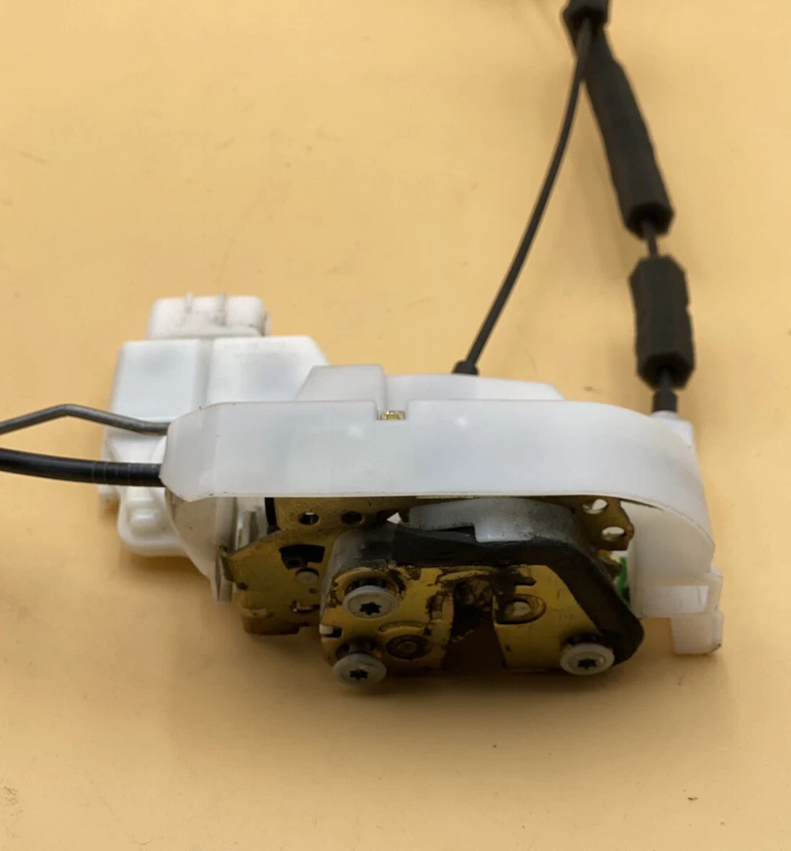 Nissan Xterra Pathfinder Front Left Door Lock Latch Actuator 2005-2015 OEM - Image 2 of 4