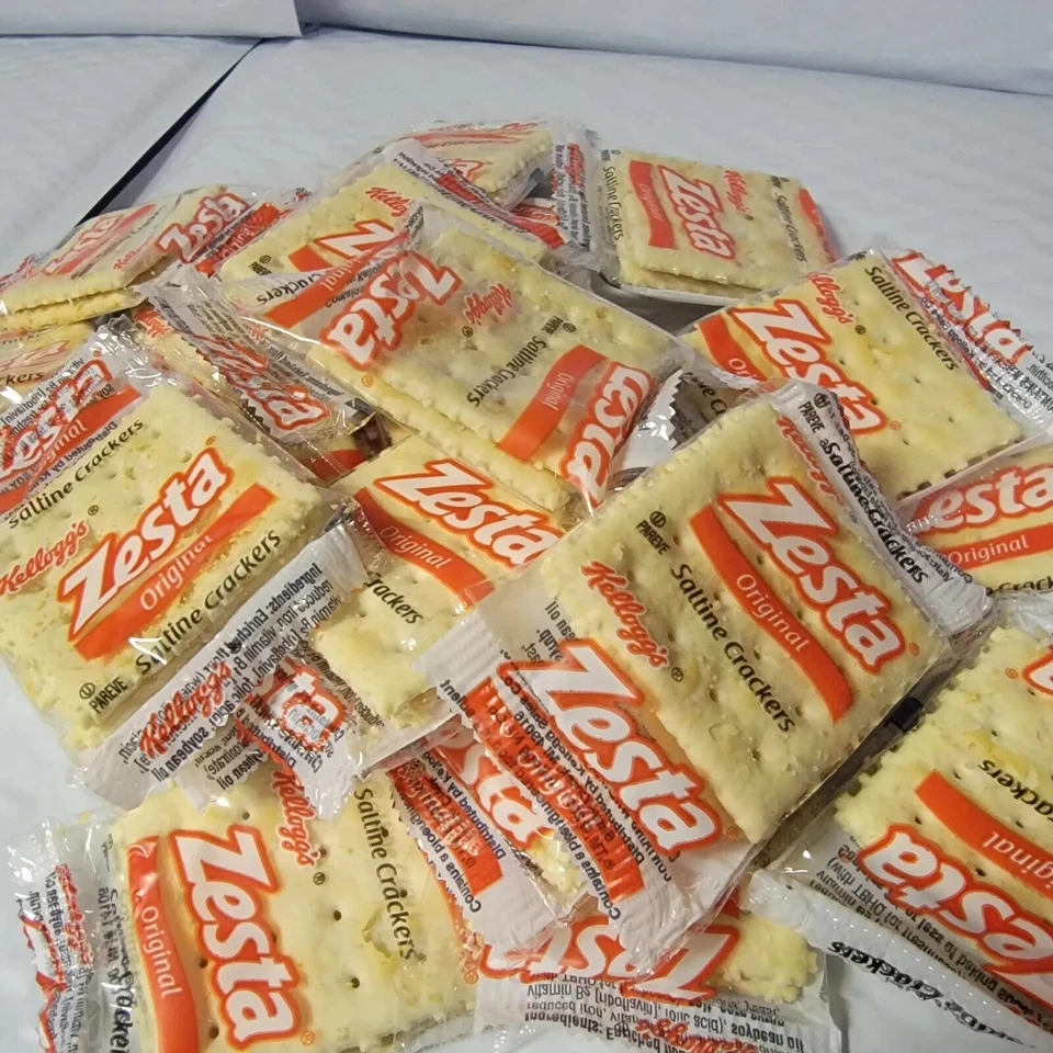 Case of 50 ~ 500 KELLOGG's Zesta Original Saltine Crackers~2 pack~CRUNCHY BAKED - Image 2 of 4
