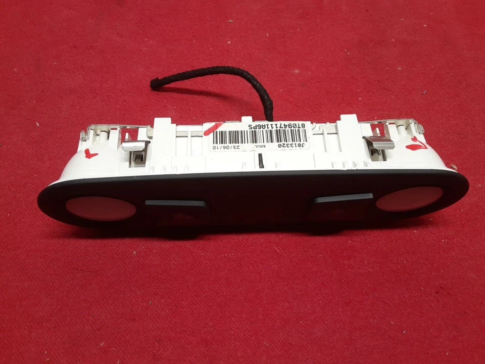 2008 2009 2010 2011 2012 Audi S4 S5 A5 Q4 Rear O'Head Overhead Lamp Dome Light - Image 2 of 4