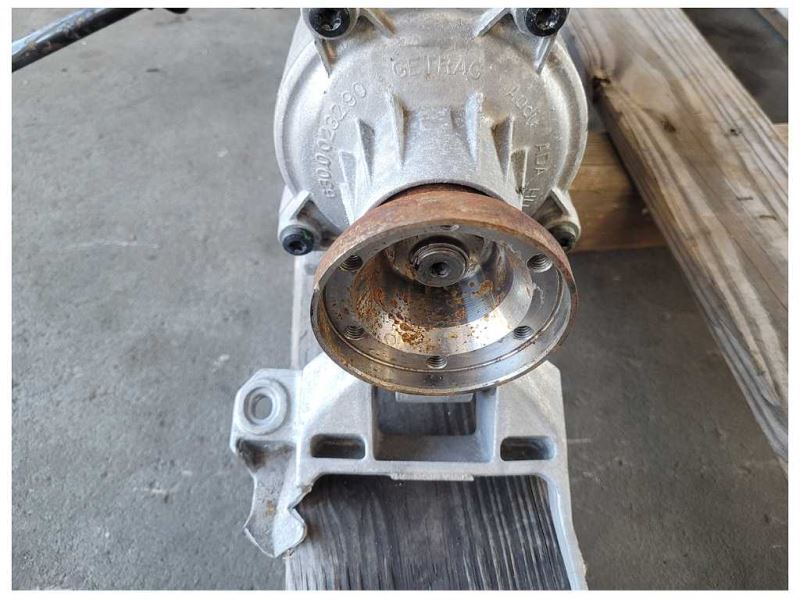 2014 Audi R8 V10 Coupe Front AWD Differential Gear Power Transfer Case 2136