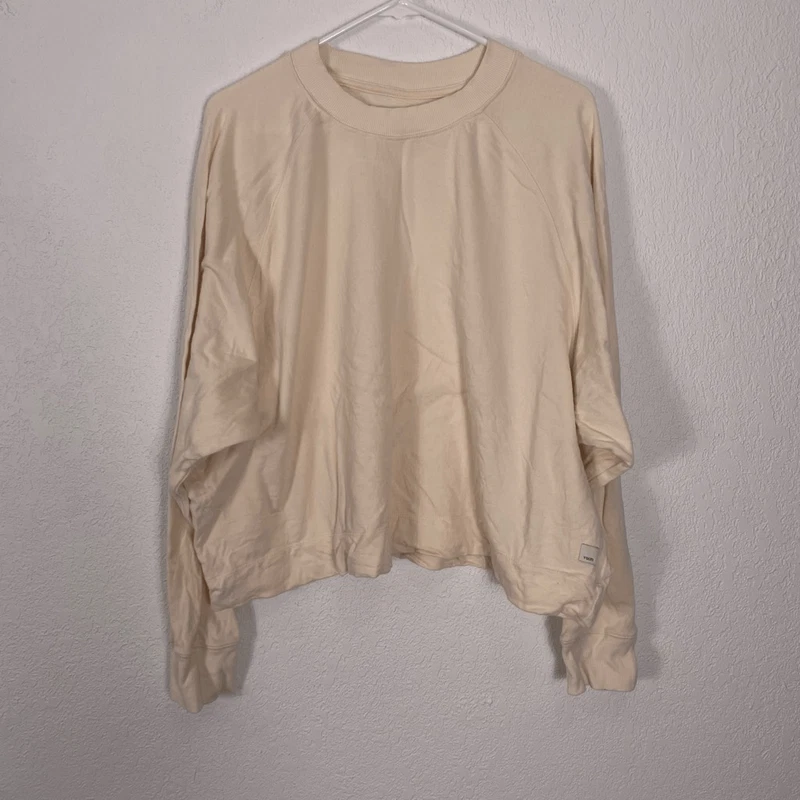 vuori boxy fit crewneck pullover sweatshirt