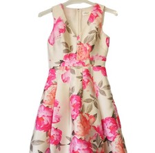 ELIZA J Summer/Spring Dress size 2 Ivory/Pink Floral Sleeveless Fit & Flare