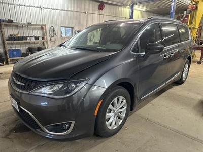 17 18 19 CHRYSLER PACIFICA Chassis Brain Box
