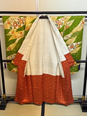 Japanese Vintage Kimono Furisode silk Green Expensive Gorgeous Height 60 in