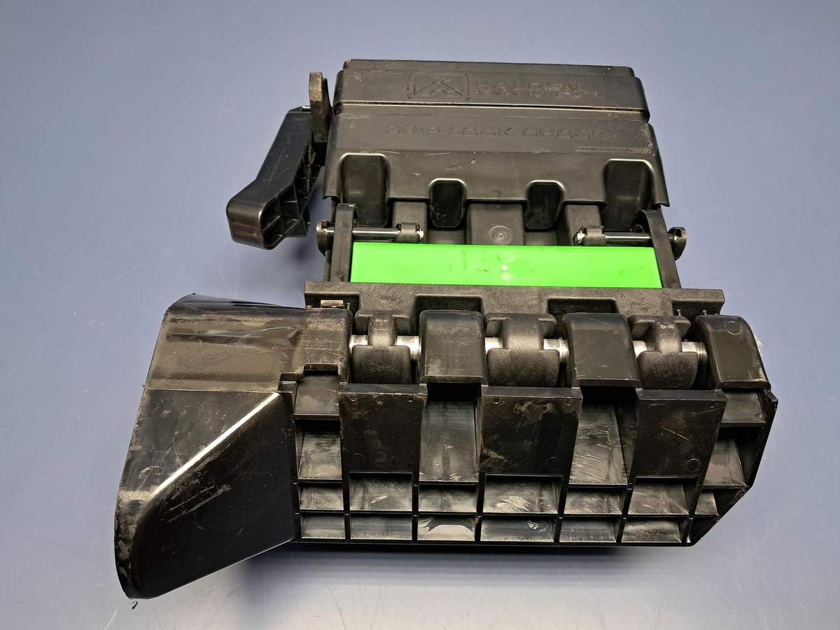Holden Amercia Grip-Lock Chock Vehicle Securement Block GREEN