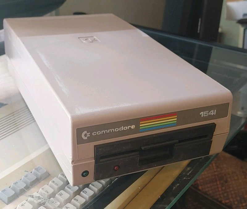 Commodore 1541 Disk Drive