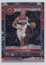 2024-25 Panini NBA Hoops Premium Winter Prizm Kyle Kuzma #17 3g6