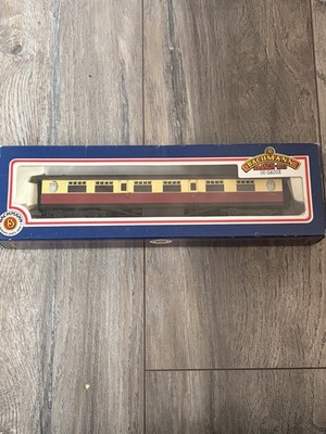 Bachmann Branchline 34-400 59ft 6 Thompson Composite Crimson/Cream JD22