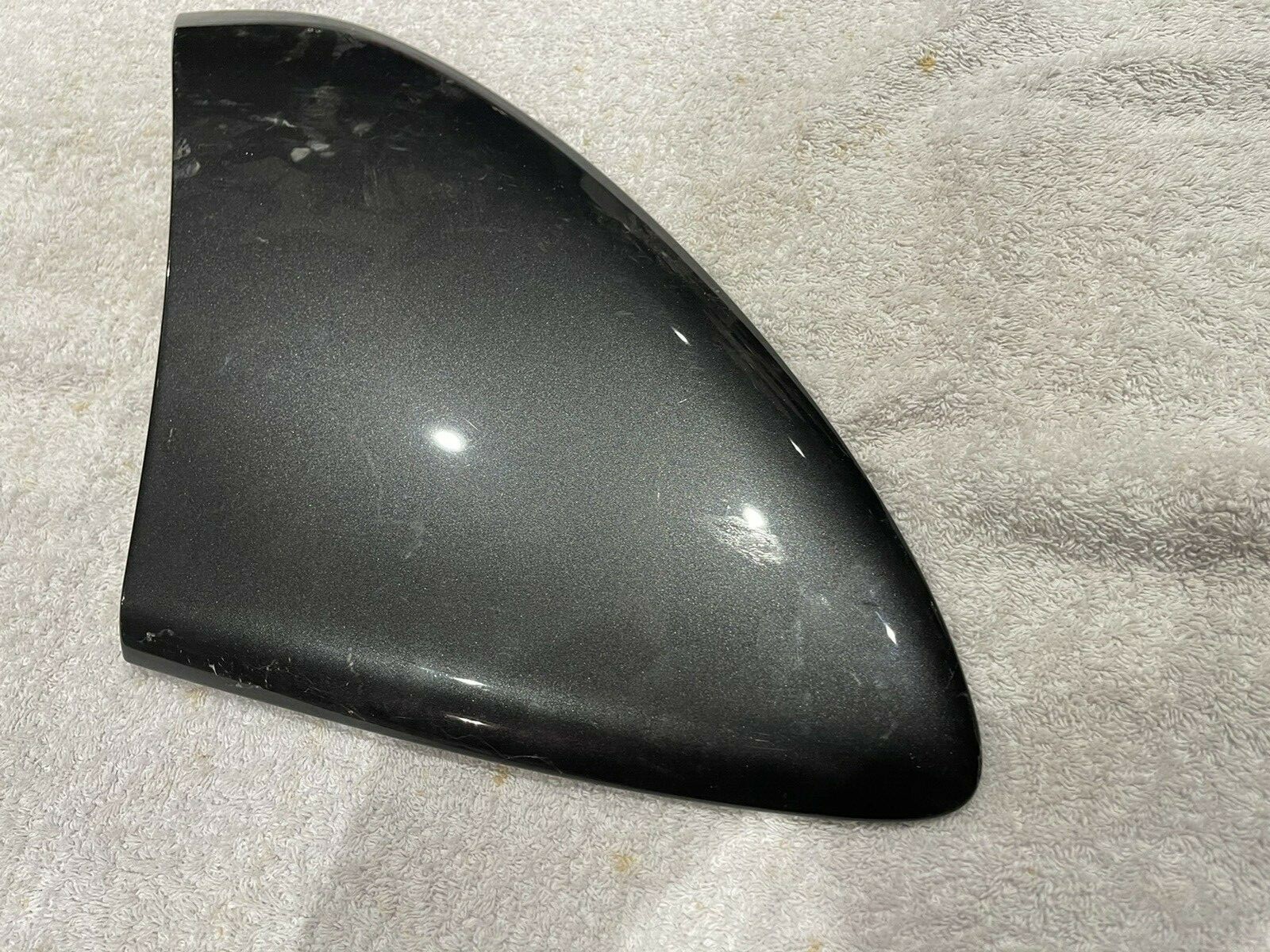 2016-2019 McLaren 570S Right Rear Duct Cover on Body 13A5388CP 13A5387CP OEM