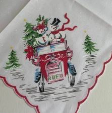 Darling New CHRISTMAS LuRay Handkerchief Hankie!  Snow Couple ~ Scalloped Hem!