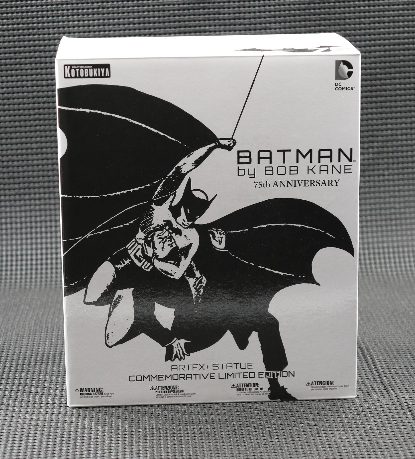 Authentic Kotobukiya Batman 75th Anniversary Limited Edition Statue ...