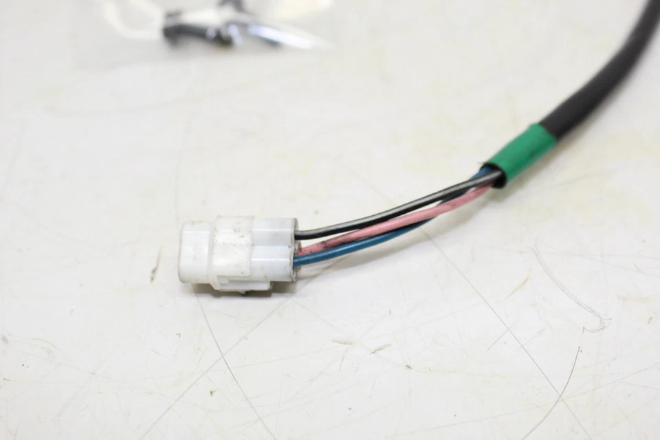 Sensor interruptor neutro Suzuki GSXR750 2001 Foto 3 de 4