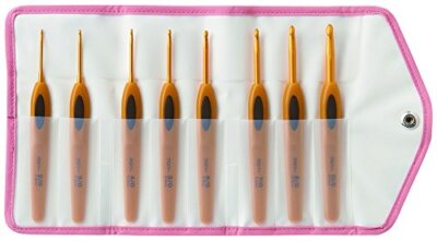 Soft Touch Handle Grip Crochet Hooks 8 Size 2.0-6.0mm Set Clover