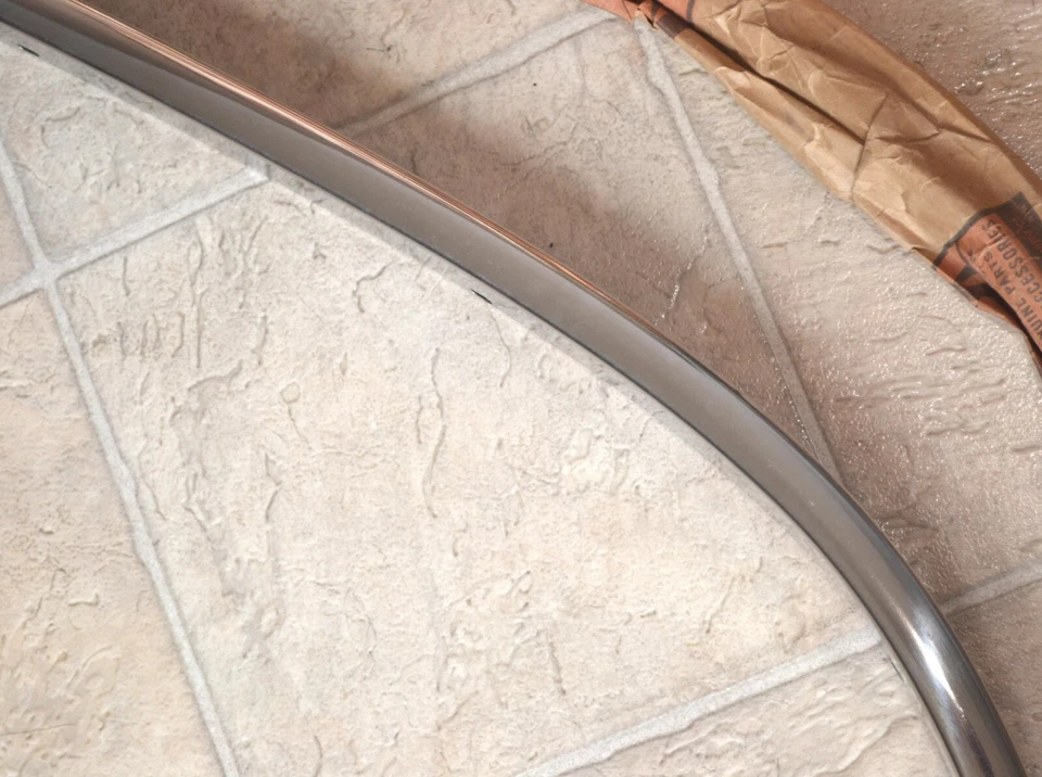 Nuevo de Lote Antiguo 1960 Mercury Rueda Trasera Izquierda Apertura Guardabarros Labio Moldura Cuerpo, Monterey Foto 4 de 4