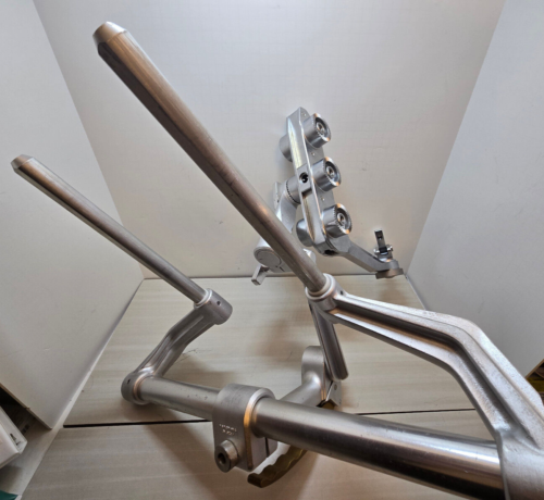 Integra Mayfield Base Unit A-2101, A-1018 Schwenkadapter + M-1500 Klemme (teilweise) - Bild 7 von 7