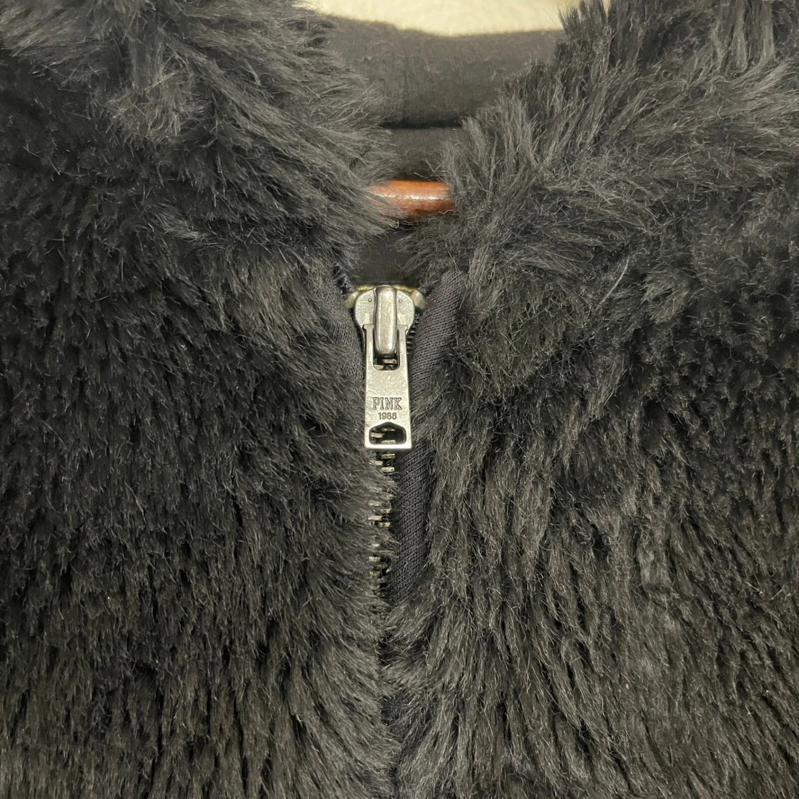 VETEMENTS RARA Victorias Secret ROSA 2011 Fashion Show Pelliccia Zip Felpa con Cappuccio Giacca Small Limited