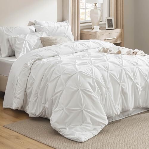 Comforter Set White - Bed in a Bag Size 7 Pieces, Pintuck Queen 16 - White-image