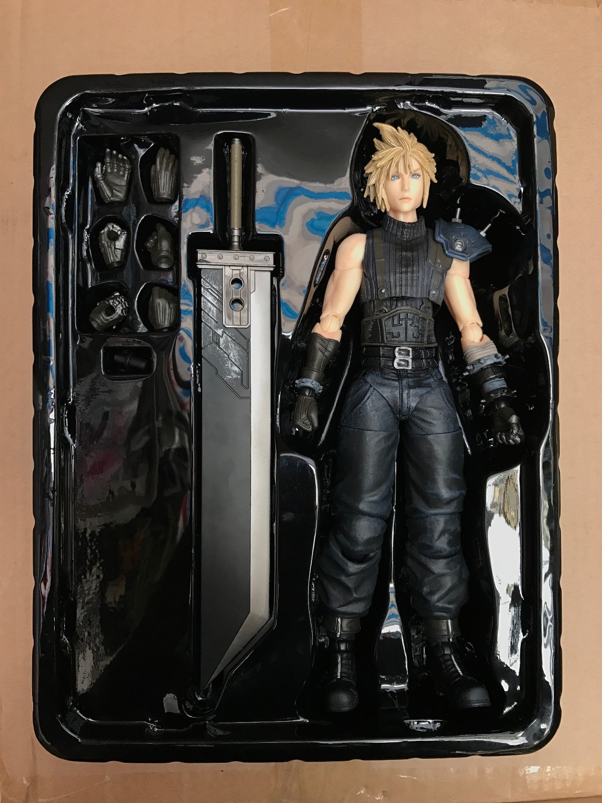New Play Arts Final Fantasy VII Remake Cloud Strife Action Figure No Box New Play Arts Final Fantasy VII Remake Cloud Strife Action Figure No Box