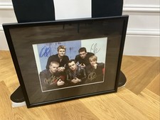 Westlife Band All Five Members Authentic Signed Photo 10x8 Frame Size 15x13