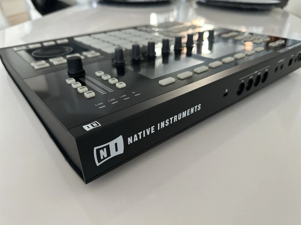 Native Instruments Maschine STUDIO inkl. Native Instruments Software-Lizenz - Bild 4 von 4