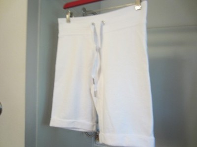 NWOT women's active wear cuffed shorts Calvin Klein Performance Size XS white