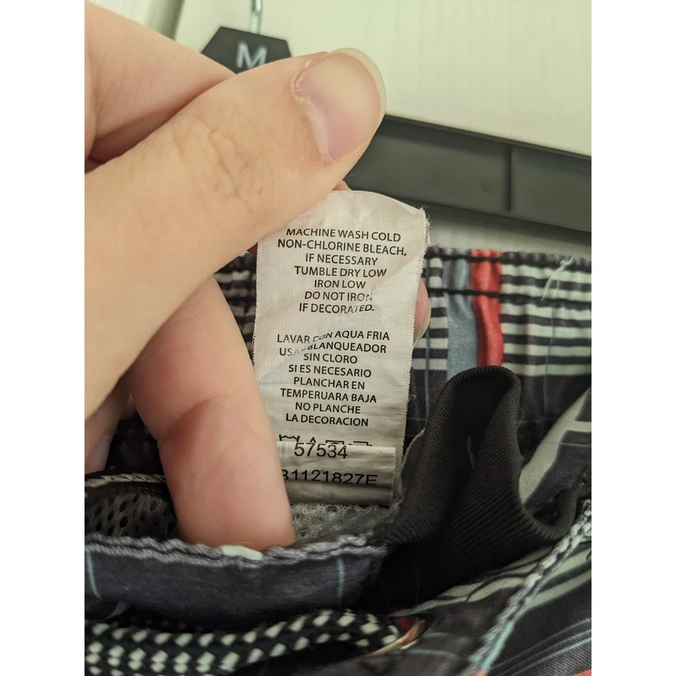 Pantalones cortos ligeros Ocean Current para hombre rojos negros a cuadros talla XL Foto 4 de 4