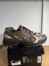 ASICS Gel K1011 Gallery Dept. Mental Energy Caqui - Talla 10.5