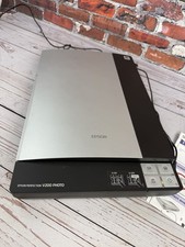 Epson Perfection V200 Photo Flatbed Scanner U...