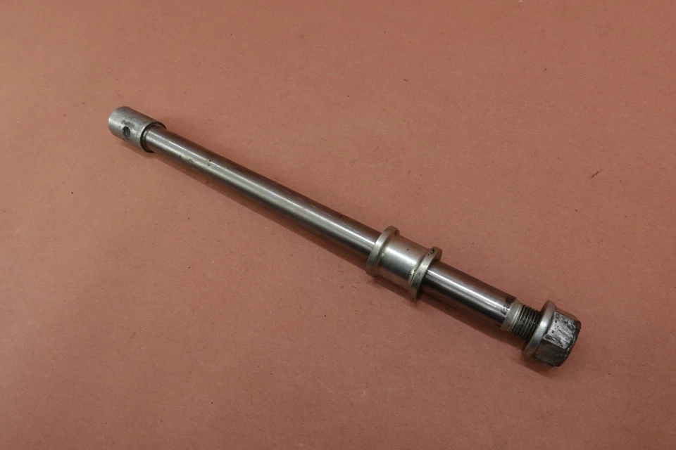 Honda Shadow Spirit 1100 VT1100 1994-1998 eje trasero con espaciador Foto 2 de 4