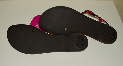 トリーバーチ　TORY BURCH サイズ7.5 NIB Tory Burch size 7.5 magenta leather studded heart flat
