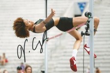 ATHLETICS* VASHTI CUNNINGHAM SIGNED 6x4 ACTION PHOTO+COA *TEAM USA*