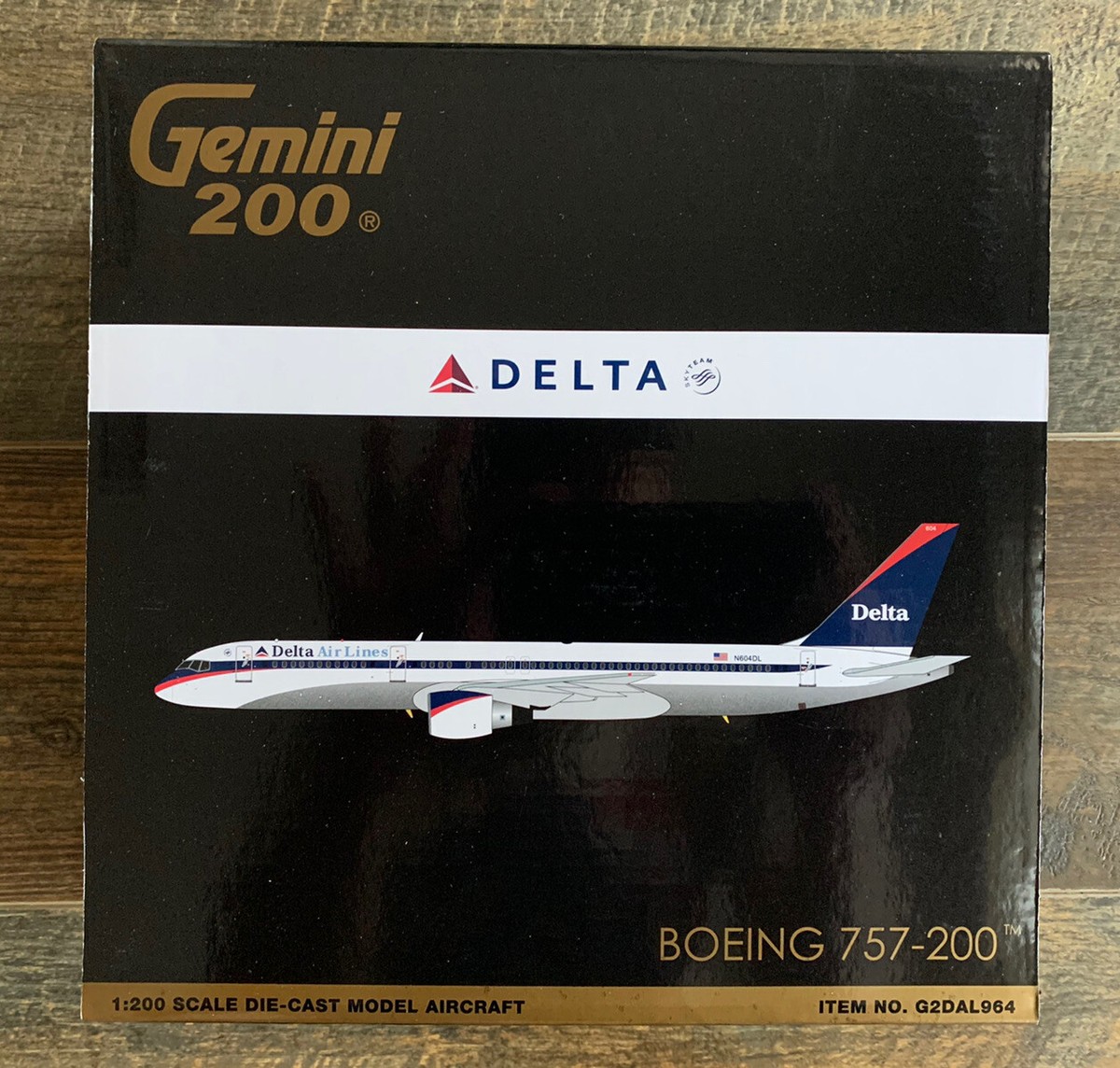 NEW GEMINI JETS 1:200 scale DELTA AIRLINES BOEING 757-200
