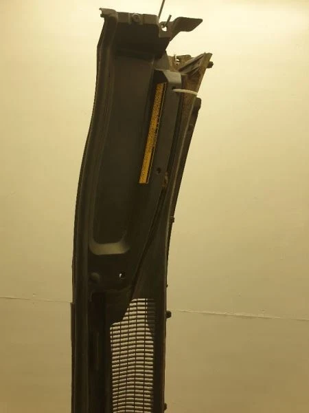 Panel de ventilación de capó Lexus LS460 2007 2008 Foto 3 de 4