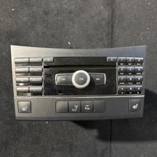 Mercedes-Benz E-Klasse W212 S212 Radio mit CD BT Navi A2129006905 Mercedes-Benz E-Klasse W212 S212 Radio mit CD BT Navi A2129006905