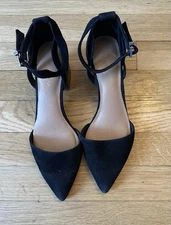 Crown Vintage Black Suede Block Heel Pumps Size 6.5M Ankle Strap Chic Shoes