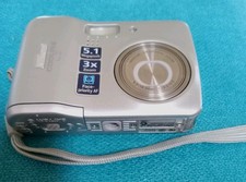 Nikon Coolpix L2 L3 Digital Camera Silver 5.1 MP and booklets & Cord