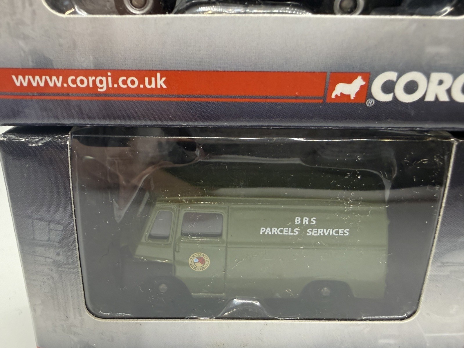 Corgi Trackside vans / cars Joblot X4 1:76 OO Gauge Diecast Model Cars thumbnail 6