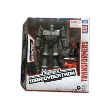 Transformers Netflix War for Cybertron Trilogy Voyager Class Megatron Figure NIB